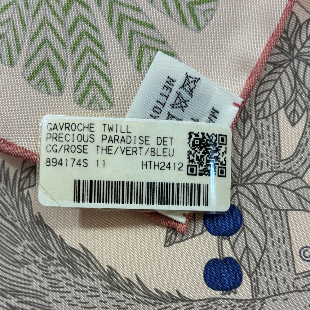 NWT Hermes Silk Scarf Gavroche Twill Precious Paradise Detail Botanical Animal - Picture 2 of 10